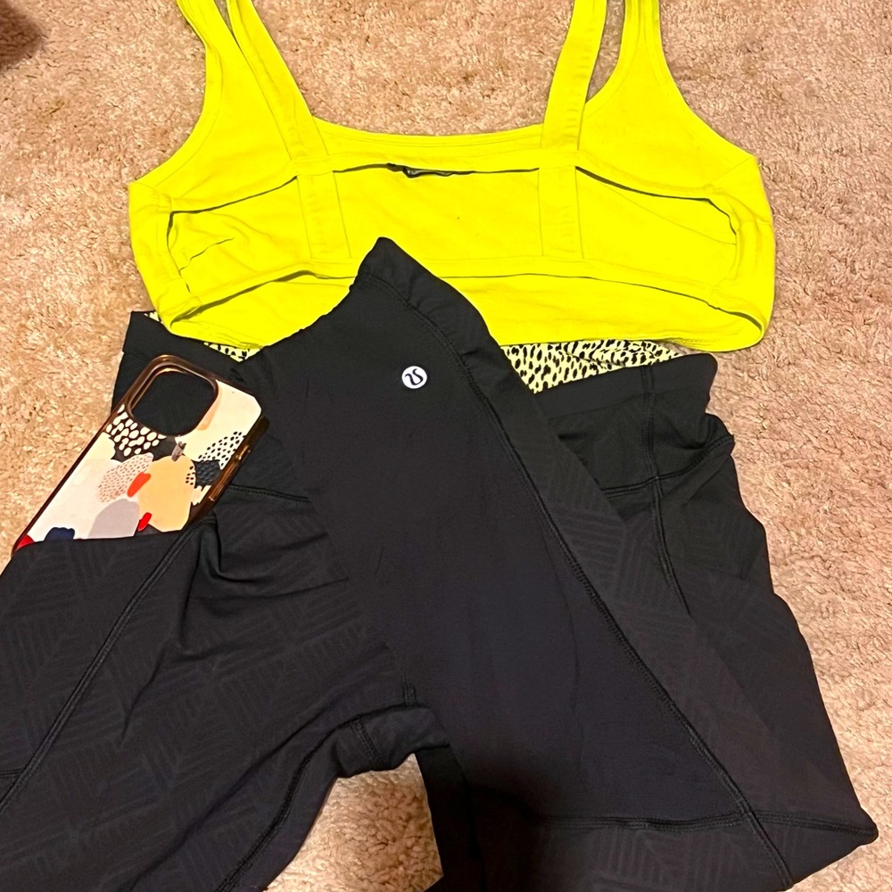 Lulu Lemon leggings- Black with design- shirt not included but for sale!